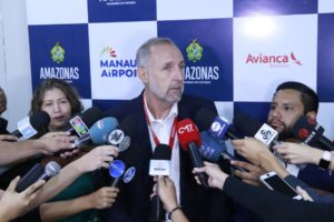 Imagem da notícia - Governo do Amazonas anuncia voo para Bogotá e avança no desenvolvimento turístico e econômico do estado