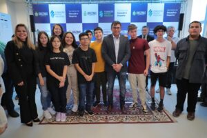 Imagem da notícia - Wilson Lima assina convênio com a Fundação Matias Machline para beneficiar estudantes da rede estadual