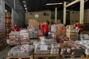 Imagem da notícia - Governo do Amazonas abastece escolas da rede estadual com mais de 200 mil quilos de alimentos destinados à merenda