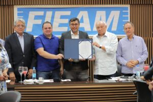 Imagem da notícia - Wilson Lima concede incentivo fiscal para 66 empresas do Polo Industrial de Manaus