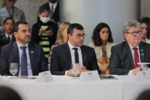 Imagem da notícia - Em Brasília, Wilson Lima diz que novos decretos do marco do saneamento vão permitir mais avanços no Amazonas