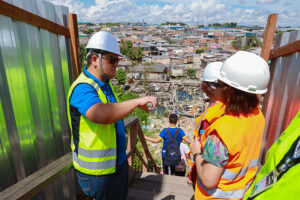 Imagem da notícia - Missão do BID acompanha avanços do Prosamin+ nas comunidades da Sharp e Manaus 2000