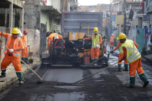 Imagem da notícia - Governo do Amazonas e Prefeitura de Manicoré firmam convênio de R$ 6,8 milhões para recuperação de vias