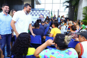 Imagem da notícia - Wilson Lima reassenta mais 56 famílias das comunidades da Sharp e Manaus 2000 beneficiadas pelo Prosamin+