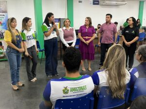 Imagem da notícia - Governo do Amazonas abre postos de atendimento para beneficiários do Auxílio Estadual Permanente nos PACs