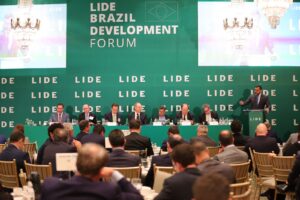 Imagem da notícia - Em evento do Lide nos EUA, Wilson Lima diz que agenda da Amazônia é diferente da agenda ambiental do mundo