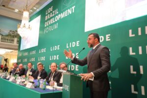 Imagem da notícia - Em evento do Lide nos EUA, Wilson Lima diz que agenda da Amazônia é diferente da agenda ambiental do mundo