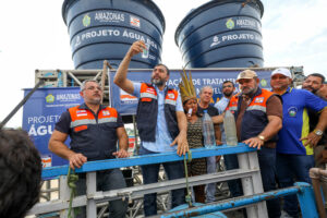 Imagem da notícia - Governo do Amazonas envia mais de 500 toneladas de alimentos como ajuda humanitária para comunidades isoladas devido à estiagem