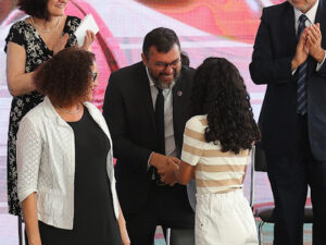 Imagem da notícia - Em evento sobre escolas conectadas, Wilson Lima destaca avanços e necessidade de tecnologias na educação