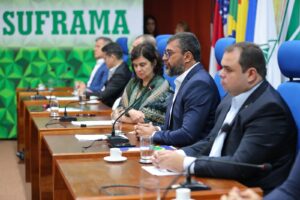 Imagem da notícia - Em encontro com ministra da Saúde, Wilson Lima diz que atenção à população depende de união das três esferas do poder executivo