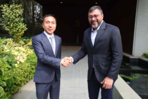 Imagem da notícia - Wilson Lima conclui agenda na China com visita a gigante da tecnologia e encontro com prefeito de Shenzhen