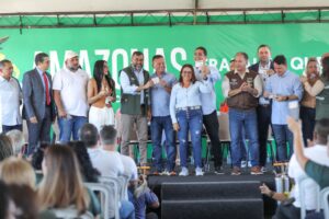Imagem da notícia - Wilson Lima reforça combate a doenças como dengue, oropouche e malária com entrega de equipamentos e veículos a municípios