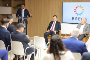 Imagem da notícia - Wilson Lima destaca importância do desenvolvimento de projetos sociais na área de exploração do Gás Natural