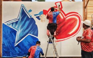Imagem da notícia - Festival de Parintins 2024: Cosama instala máquinas purificadoras que vão distribuir água tratada