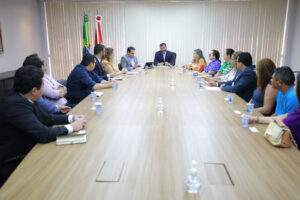 Imagem da notícia - Governador Wilson Lima anuncia reajustes para servidores da saúde do Governo do Estado