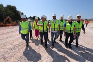 Imagem da notícia - Governador Wilson Lima vistoria avanço das obras do primeiro conjunto habitacional da comunidade da Sharp