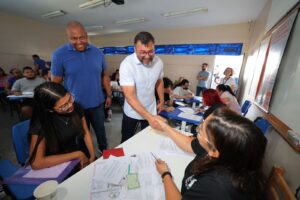 Imagem da notícia - Governador Wilson Lima entrega escola revitalizada na 14ª edição do Governo Presente, na zona leste de Manaus