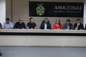 Imagem da notícia - Wilson Lima anuncia abono do Fundeb de até R$ 13,5 mil para mais de 32 mil servidores da Educação