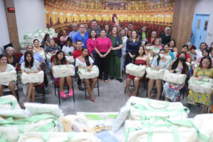Imagem da notícia - Governo do Amazonas entrega 2,5 mil enxovais para mães em vulnerabilidade social, atendidas nas maternidades do Estado