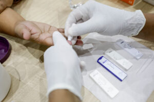 Imagem da notícia - Registre-se 2025: FVS-RCP realiza mais de 1,2 mil testes rápidos para IST e emite 75 segundas vias de declaração de nascido vivo