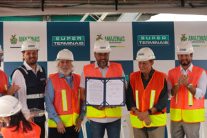 Imagem da notícia - Governador Wilson Lima firma parceria para construção de primeira usina a gás natural do Norte do Brasil para operações portuárias