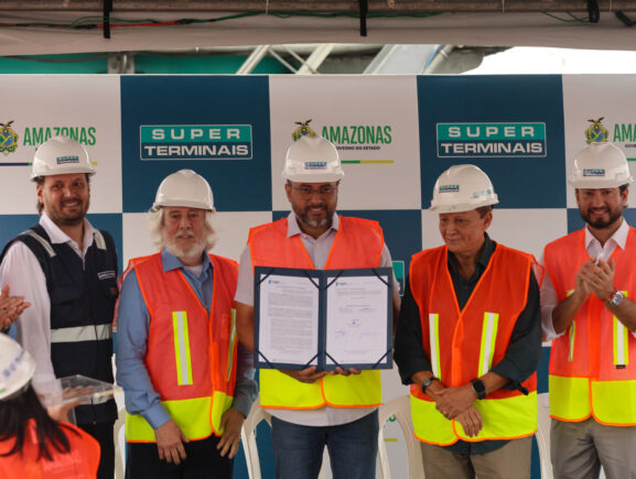 Governador Wilson Lima firma parceria para construção de primeira usina a gás natural do Norte do Brasil para operações portuárias