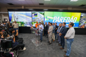 Imagem da notícia - Governador Wilson Lima apresenta resultados da ampliação do Sistema Paredão, com novas tecnologias de reconhecimento facial e de placas