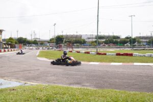 Imagem da notícia - Governo do Amazonas inicia aulas de kart na Vila Olímpica de Manaus