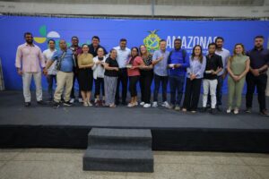 Imagem da notícia - Governador Wilson Lima entrega 2 mil óculos e reforça atendimento oftalmológico no Amazonas