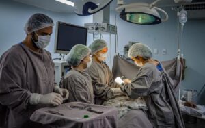 Imagem da notícia - Hospital Adriano Jorge realizou 9,7 mil cirurgias e 64 mil consultas, em 2025