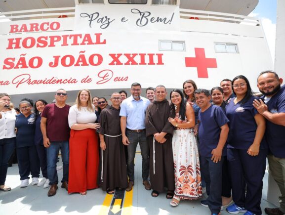 Governador Wilson Lima dá início às atividades do Barco Hospital São João XXIII em 2026 e destaca mais de 200 mil atendimentos realizados