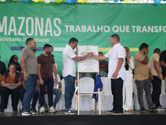 Governador Wilson Lima inaugura sistemas viários em Maraã e Uarini e amplia investimentos em mobilidade urbana no interior
