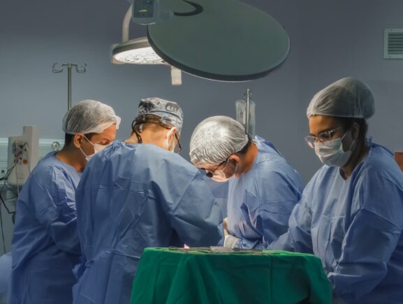 Hospital Delphina Aziz realiza seis transplantes em menos de 24 horas consolidando o Amazonas como maior centro transplantador do Norte do Brasil