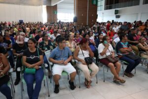 Imagem da notícia - Governador Wilson Lima dá continuidade ao mutirão oftalmológico e entrega 3 mil óculos a pacientes em Manaus