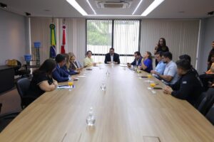 Imagem da notícia - Governador Wilson Lima articula ações integradas para fortalecer a proteção e o bem-estar animal no Amazonas