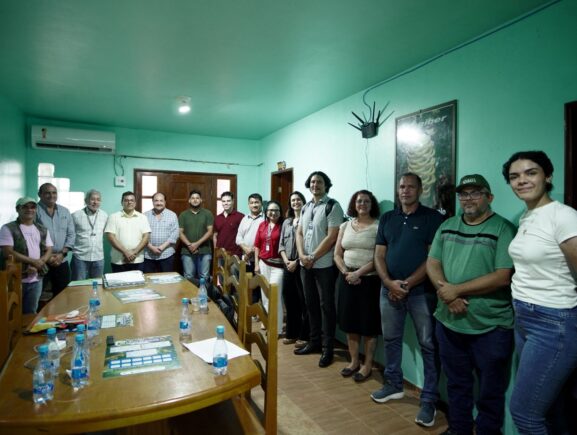 Governo do Amazonas e BID realizam visita técnica em Presidente Figueiredo, com foco em projeto de saneamento básico sustentável