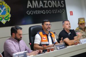 Imagem da notícia - Wilson Lima alinha ações estratégicas para enfretamento à cheia de 2026, durante reunião do Comitê Permanente de Enfrentamento a Eventos Climáticos e Ambientais