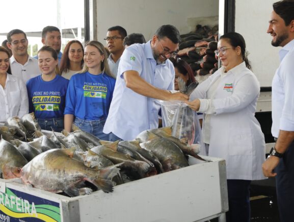 Governador Wilson Lima inicia entrega de 470 toneladas de peixe e reforça segurança alime…