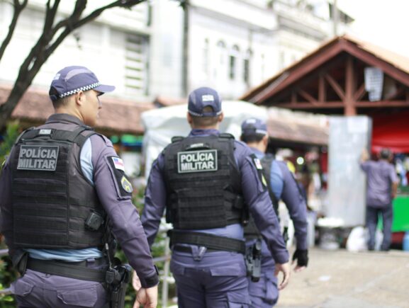 Em fevereiro, Polícia Militar do Amazonas prendeu 72 foragidos com auxílio do Paredão 