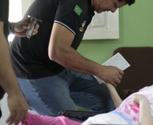 SSP-AM leva atendimento domiciliar para emissão da CIN a mulher com deficiência em área r…