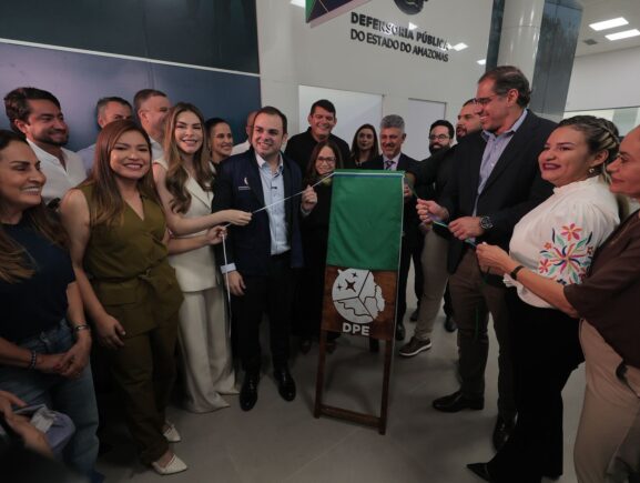 Novo PAC Sumaúma: Governador interino Roberto Cidade inaugura unidade revitalizada na zon…