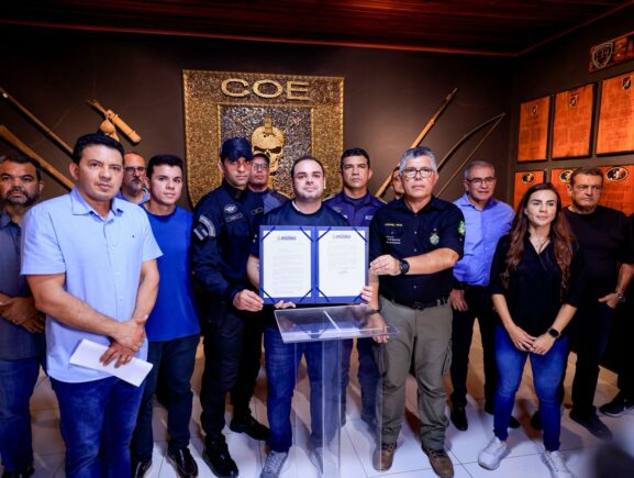 Governador Roberto Cidade inaugura tanque tático da COE e assina criação do Bope no Amazo…