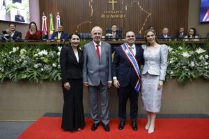 Durante posse, governador Roberto Cidade destaca compromisso com resultados e elenca prio…