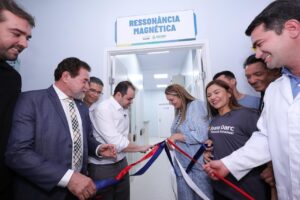 Governador Roberto Cidade moderniza parque tecnológico da saúde com entrega de nova resso…
