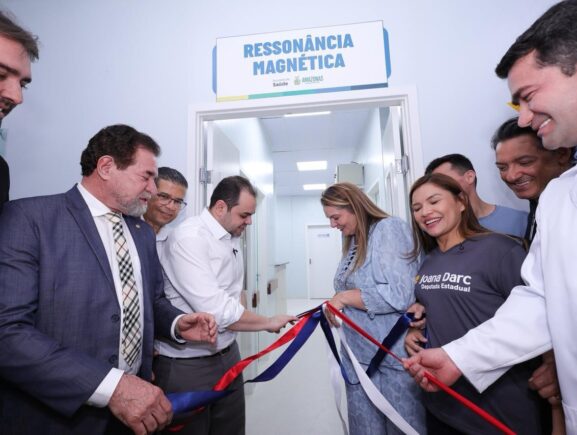 Governador Roberto Cidade moderniza parque tecnológico da saúde com entrega de nova resso…