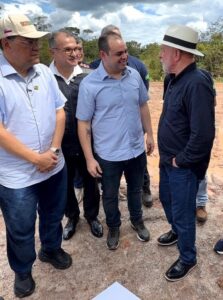 Ao lado do presidente Lula, governador Roberto Cidade defende pavimentação da BR-319 para…